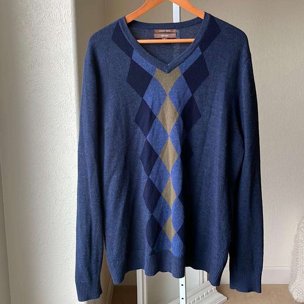 Merona 100% merino wool diamond print soft sweater